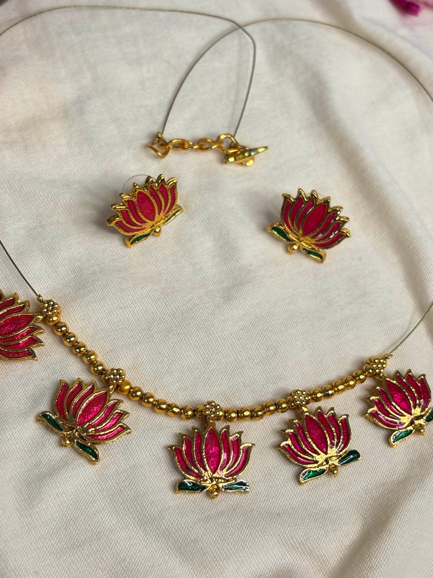 Trending Lotus Necklace and earing Set