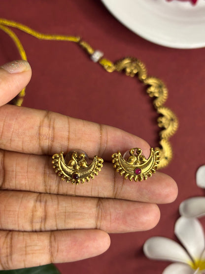 Regal Crescent Moon Choker Set – Antique Temple Jewelry Design