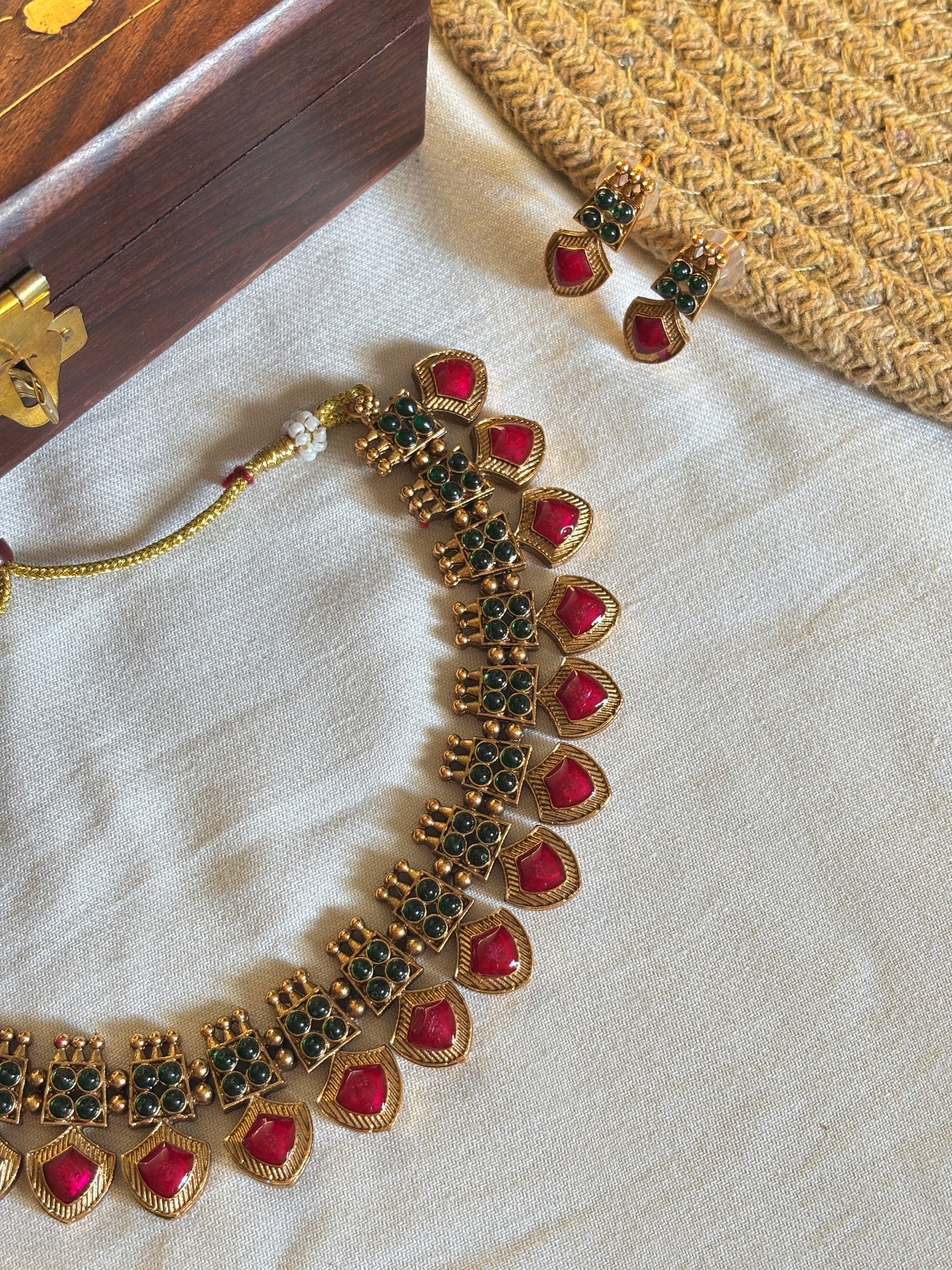 Royal Red & Emerald Temple Choker Necklace and Earing set