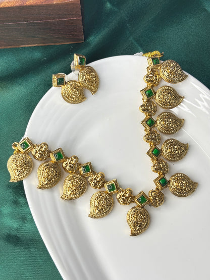 Antique Emerald Manngo ( Manga maala ) Necklace