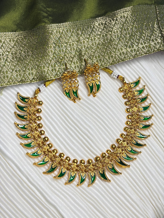 Palakka Necklace with Stud Earrings
