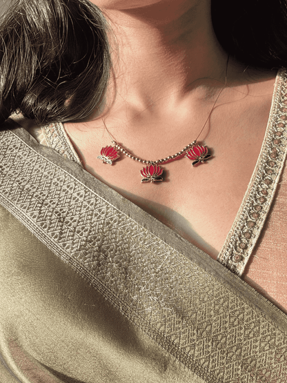 Lotus Necklace Invisible chain